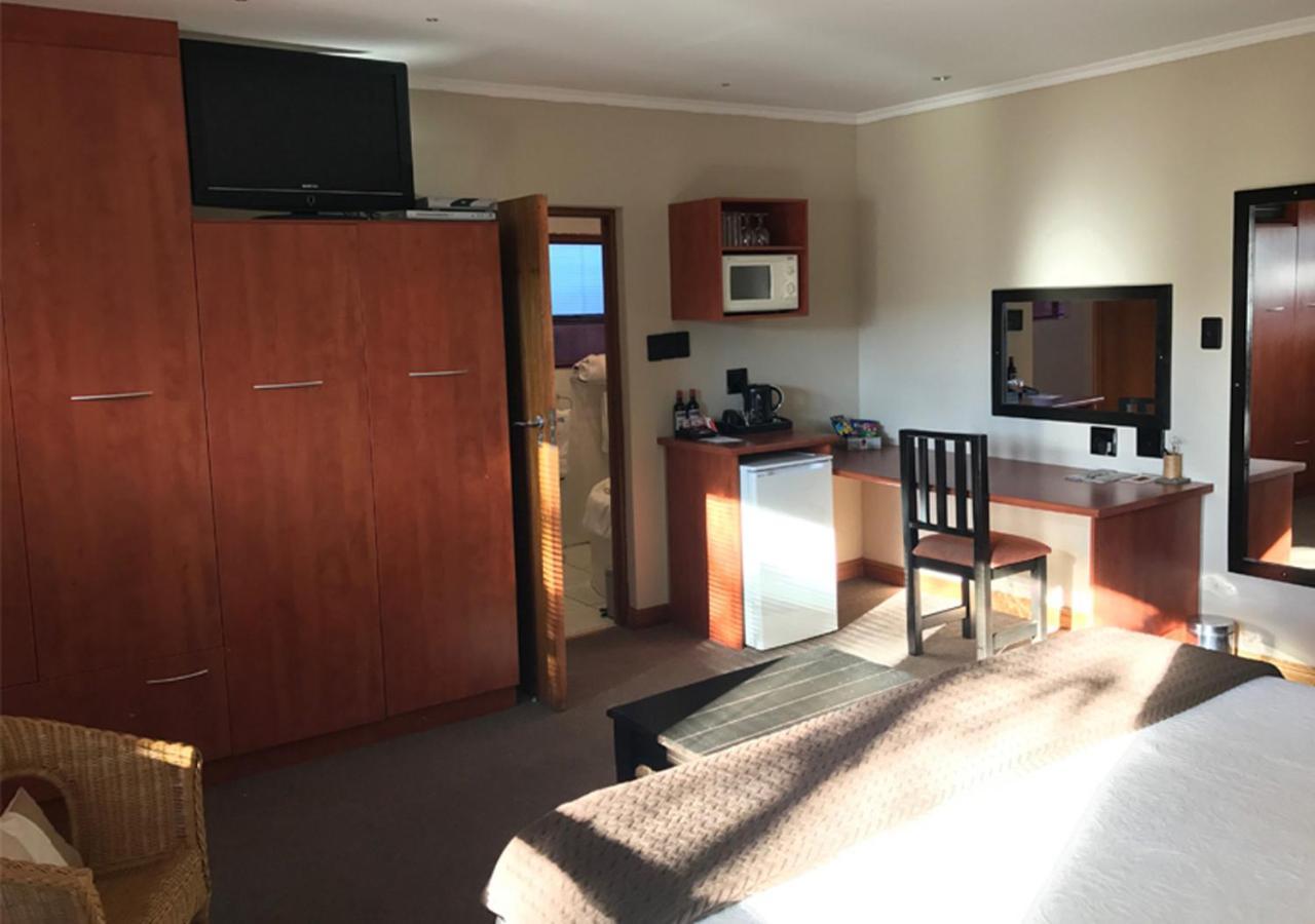 A La Martha'S Air-Port Guest House Порт Елизабет Екстериор снимка