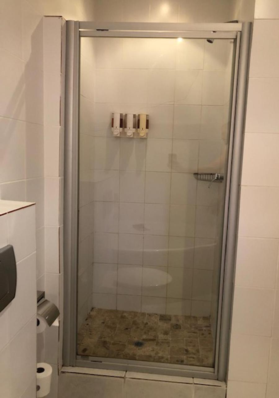 A La Martha'S Air-Port Guest House Порт Елизабет Екстериор снимка
